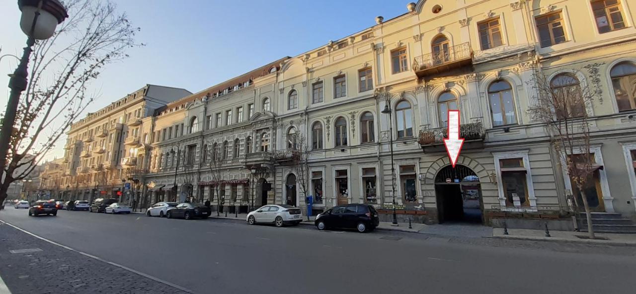 Bright And Cozy Apartment On Aghmashenebeli Avenue Tbilisi Eksteriør bilde